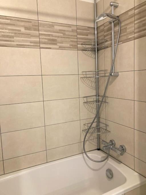 Appartement 87 M2 - 3 Chambres - 6 Personnes - Proche Paris - Parking Gratuit Аньер-сюр-Сен Экстерьер фото